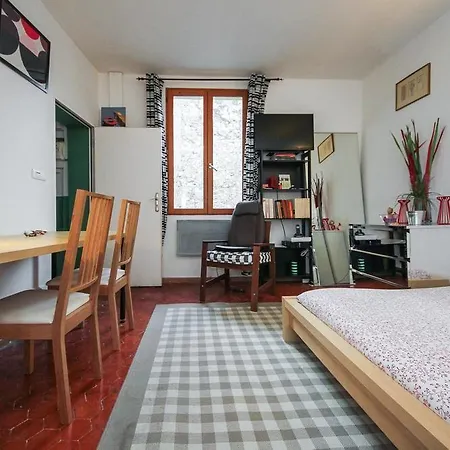 Precheurs Aparthotel