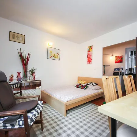 Aparthotel Precheurs 2*